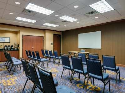 Courtyard By Marriott Chicago Schaumburg/Woodfield Mall Exterior photo
